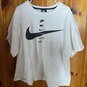 Women’s 1x Nike workout t shirt